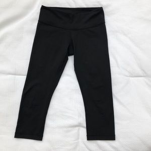 Lululemon Wunder Under crop size 8
